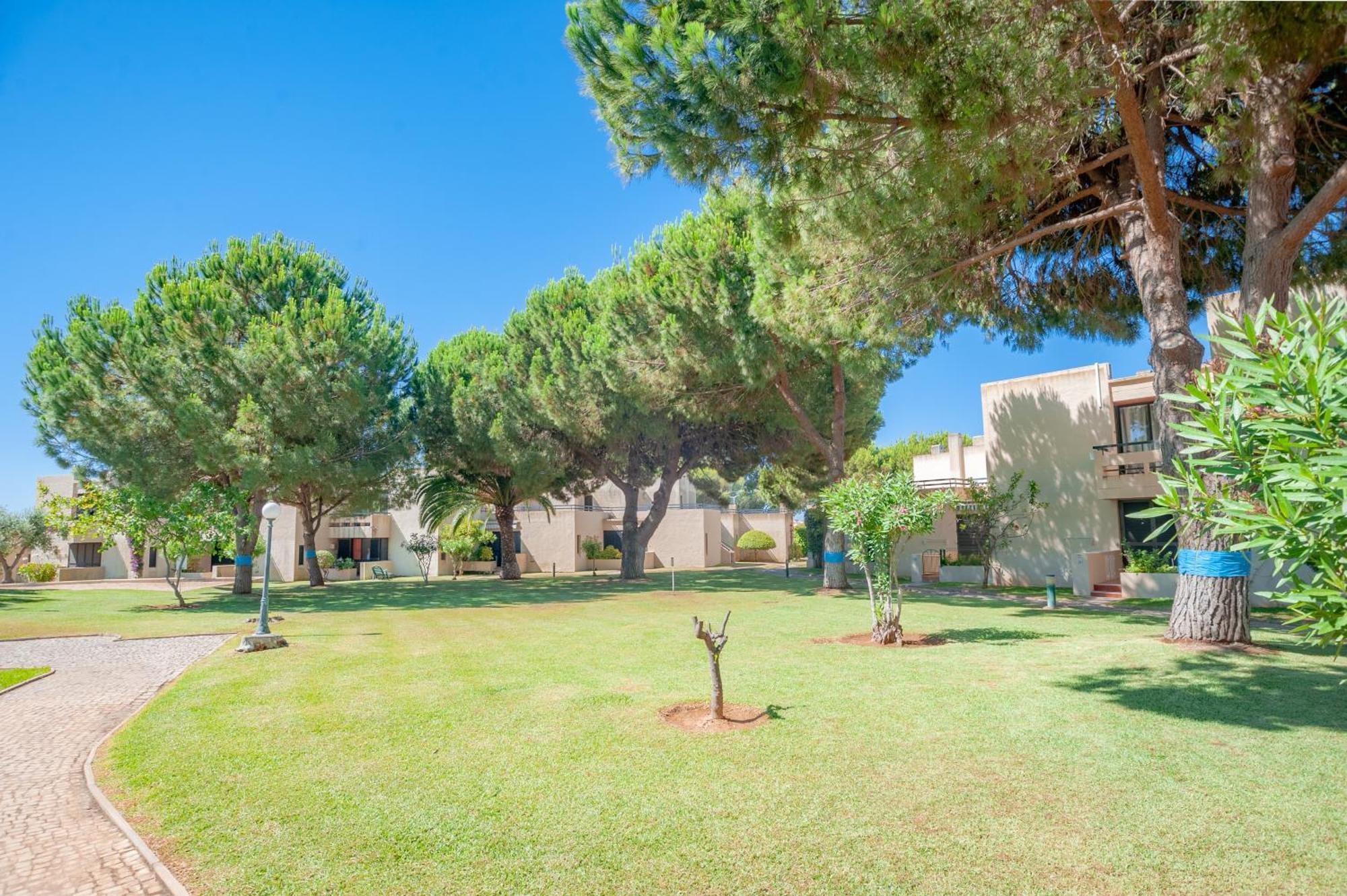 Apartamentos Clube Da Bemposta Alvor Exterior foto